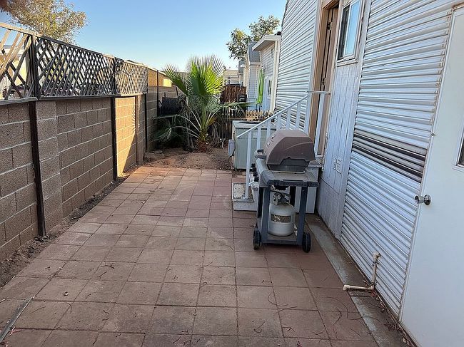 Image of 1115 E Florence Blvd #585