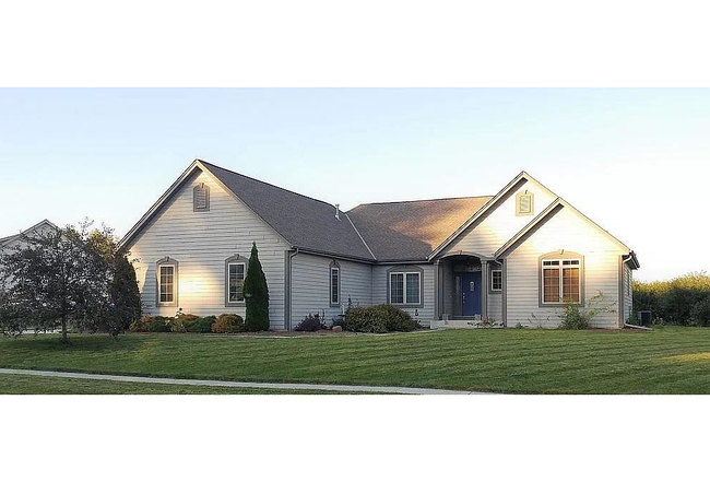 Image of 1387 Mamerow Ln W