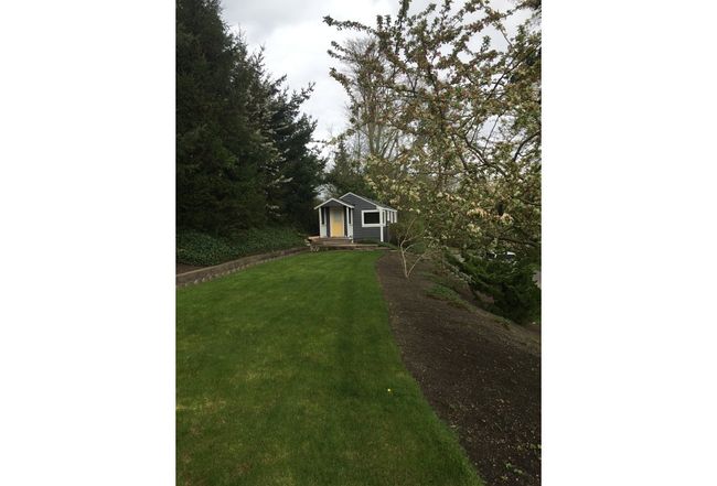 Photo of 2431 Sw Petes Ln