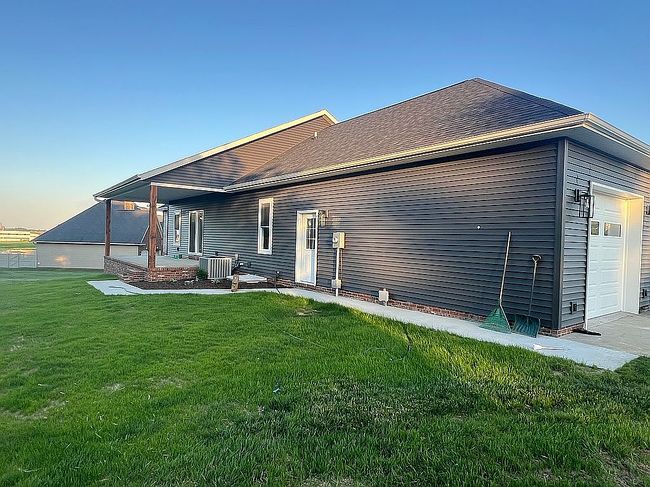 Image of 2414 Shannon St