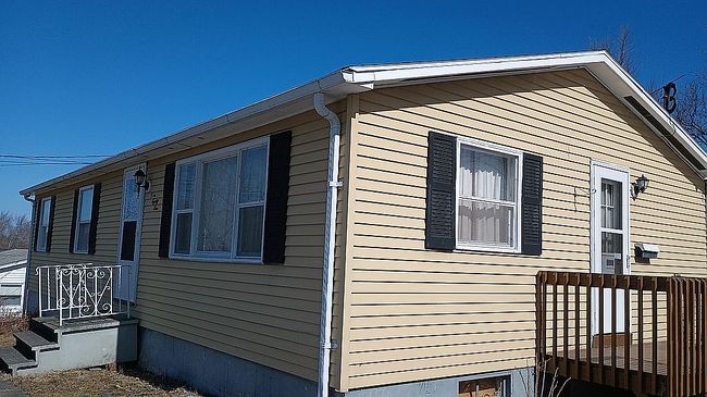 Image of 381 Birch St