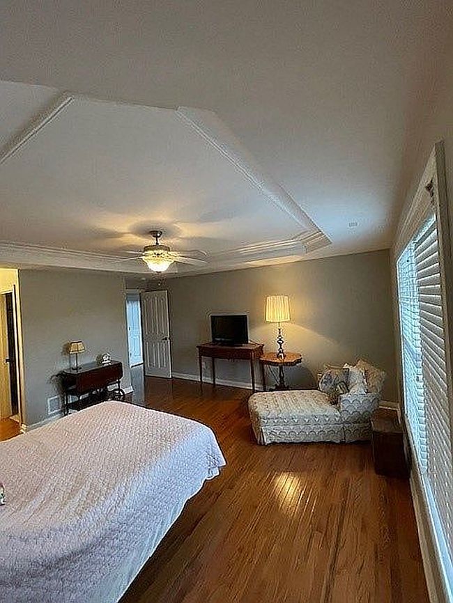 Image of 615 Ashbourne Dr
