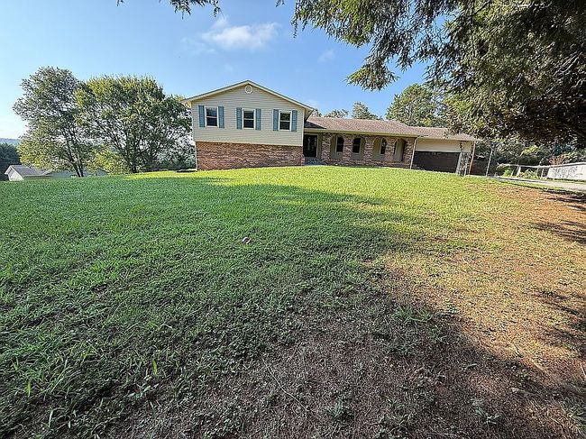 Photo of 753 Hidden Glen Ln, Knoxville, TN