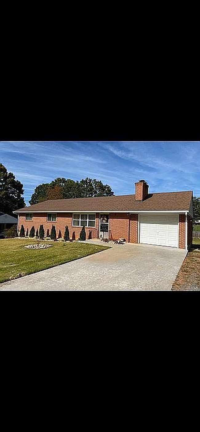 Image of 149 Powtan Dr
