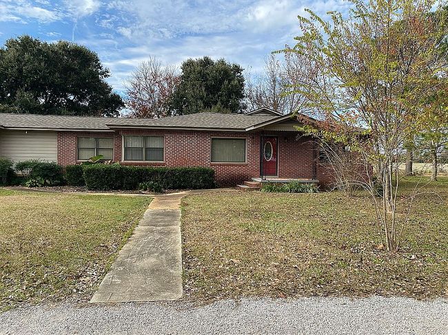Image of 4627 Spring St