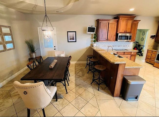 Photo of 4316 Peachtree Ln, Denison, TX