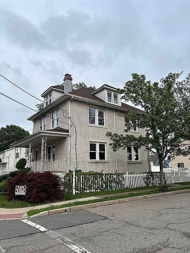 Photo of 243 Campbell St, Woodbridge, NJ
