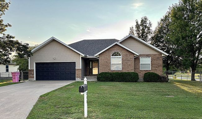 Photo of 800 Cypress Dr