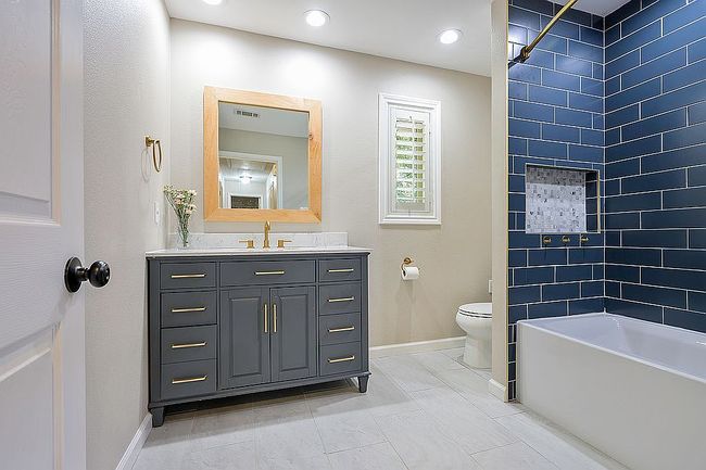 Additional photo 1 of property located at 926 Chadwick Dr