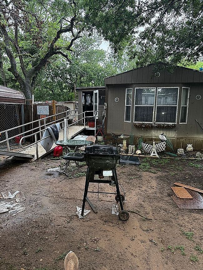 Photo of 1257 Lindale Ter, Azle, TX