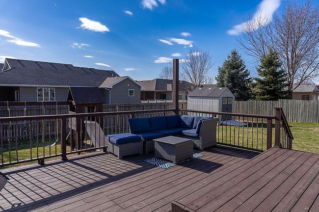 Photo of 805 S 6th Ave, Brandon, SD