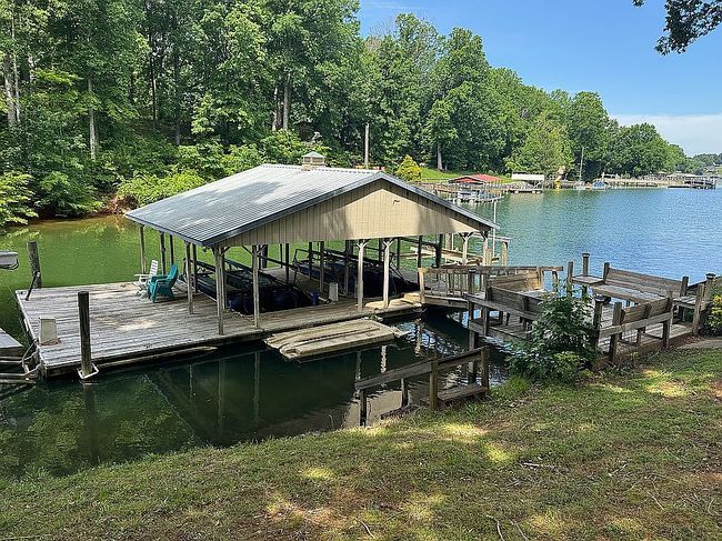 Image of 698 Normandy Rd