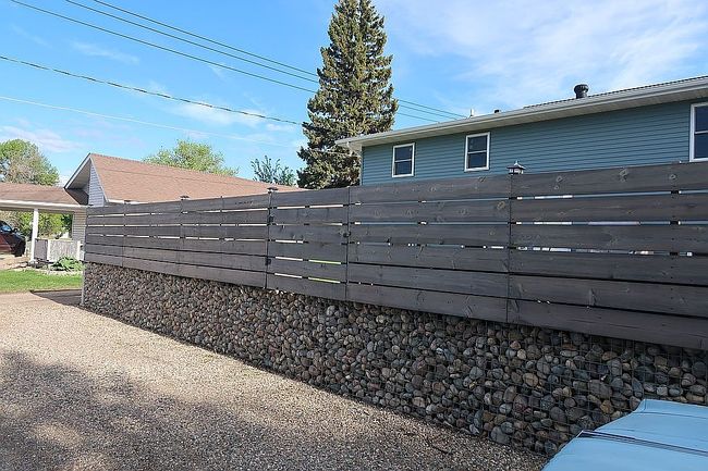 Photo of 121 2nd St Ne, Rugby, ND