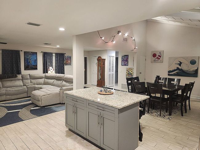 Image of 13360 Foresman Blvd