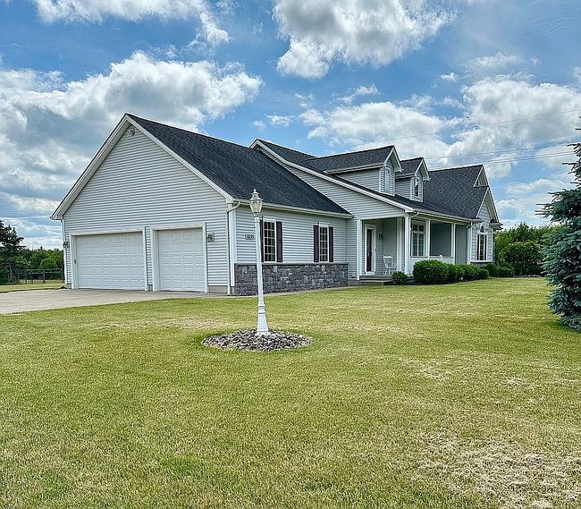 Photo of 8595 Wolcott Rd, Clarence Center, NY