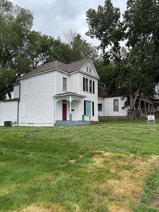 Photo of 2707 Olive St, Saint Joseph, MO