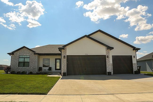 Photo of 2736 Wet Stone Dr, Salina, KS