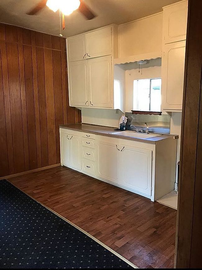 Additional photo 3 of property located at 2220 N Aydelotte Ave
