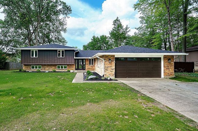 1041 Ripplecreek Ct, Dayton, OH