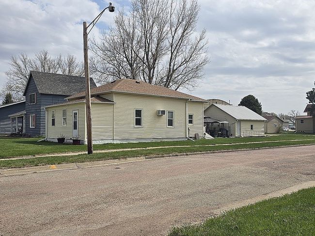 Photo of 212 W Pleasant St, Elk Point, SD