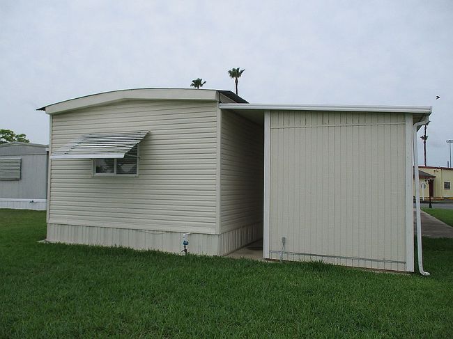 Photo of 715 N Westgate Dr Trailer 256, Weslaco, TX