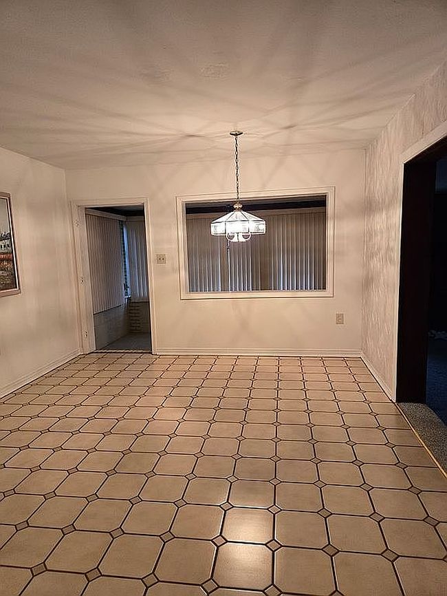Image of 4906 N Arrawana Ave