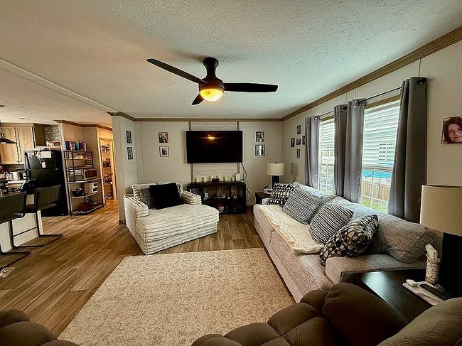 Photo of 680 Royal Crest Dr, Martinsburg, WV