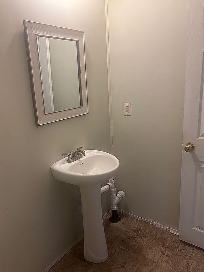 Photo of 108 Oak Trl, College Station, TX