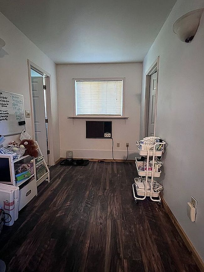 Image of 12 Valley Dr