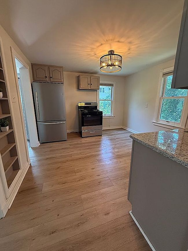 Photo of 2230 Alger Rd, Lakewood, OH