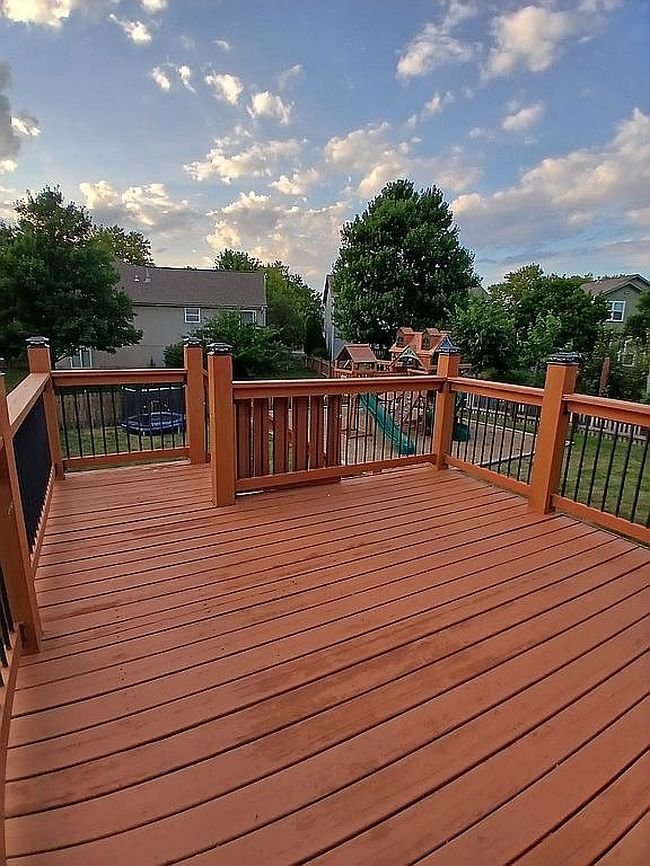 Photo of 15920 S Lindenwood Dr, Olathe, KS