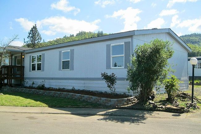 Additional photo 3 of property located at 110 Willamina Ln