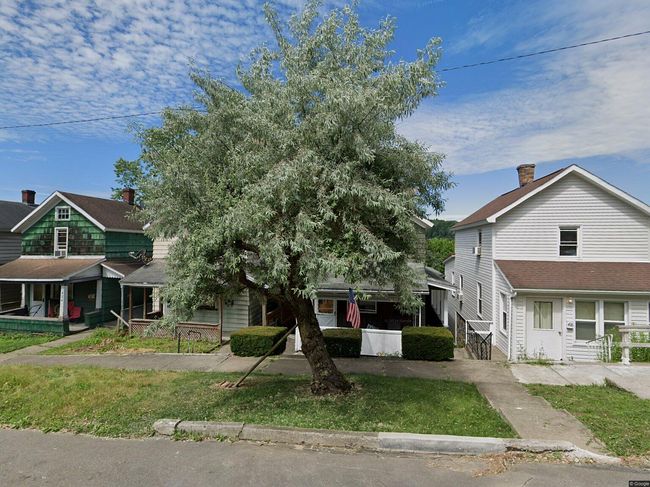 Image of 418 2nd Ave