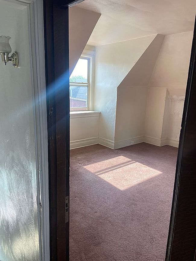 Image of 6060 Jackson St