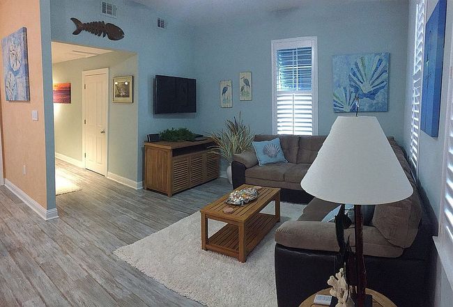 Photo of 699 Dunbar Ave Apt 202, Bay Saint Louis, MS