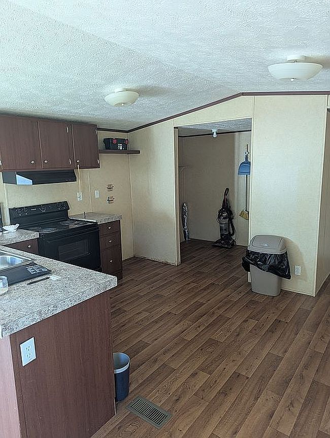 Image of 584 Levels Rd