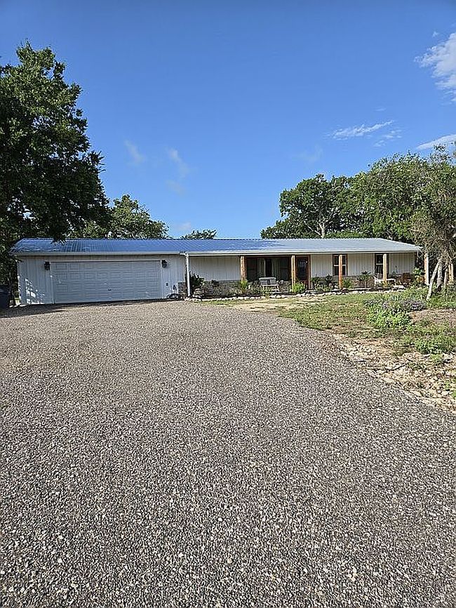 Photo of 370 Country Rd #3106, Kempner, TX