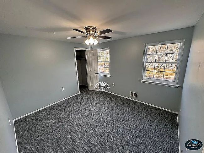 Photo of 300 Ashford Rd, Toms River, NJ