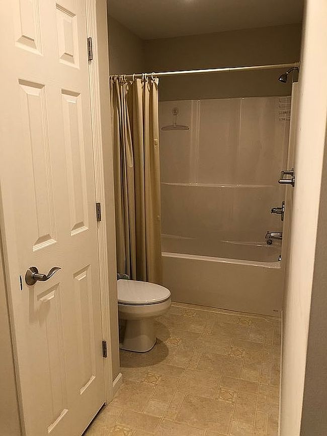 Image of 3905 Ivanhoe Blvd
