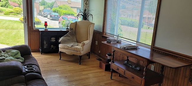 Photo of 6726 Ridgevue Dr, Pittsburgh, PA