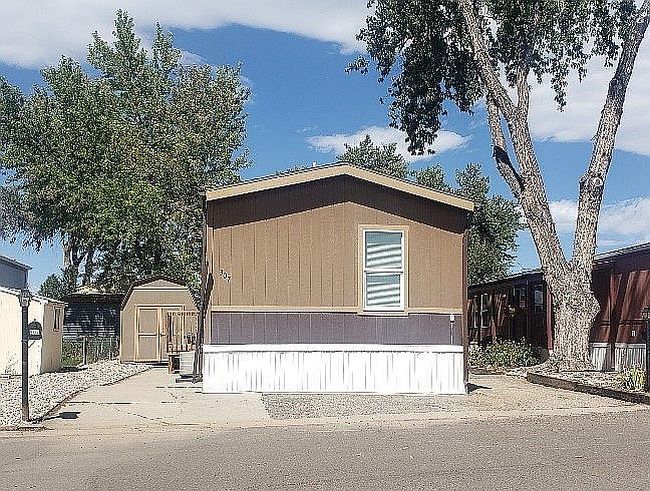 Photo of 307 Barnard Ct, Longmont, CO