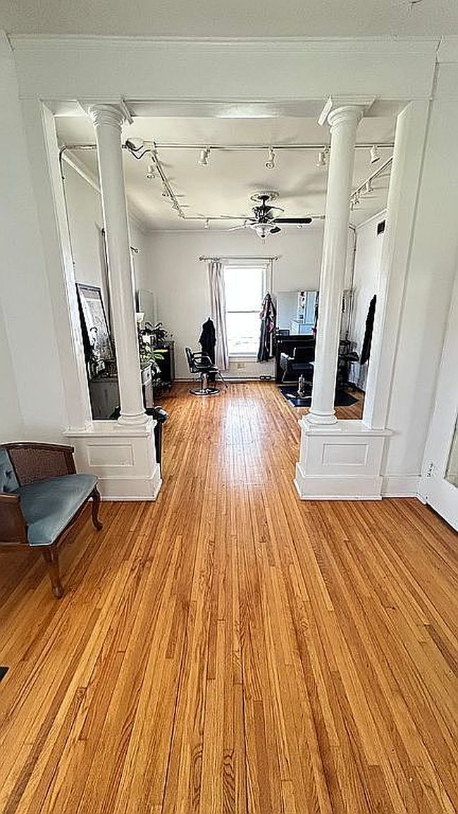 Additional photo 3 of property located at 408 N Main St