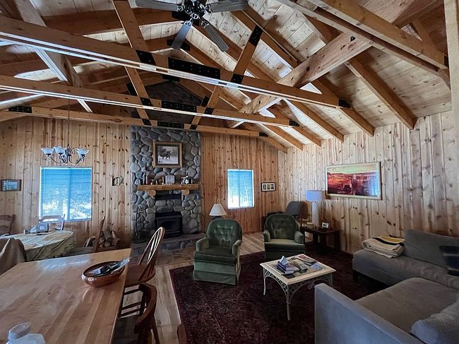 Image of 25 Aspen Dr