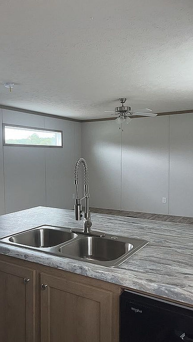 Photo of 114 Shadetree Ln, Ayden, NC