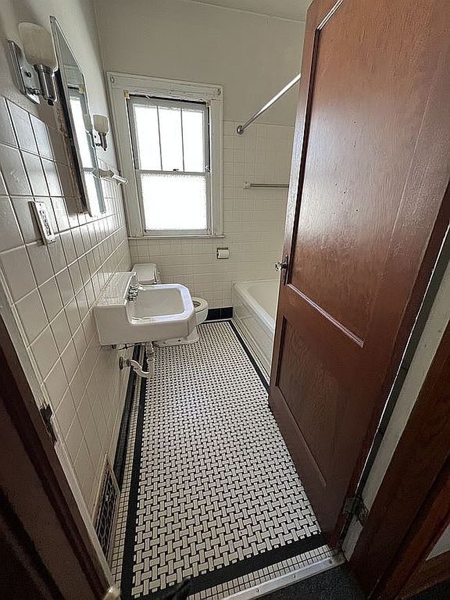 Image of 1506 E Sycamore St