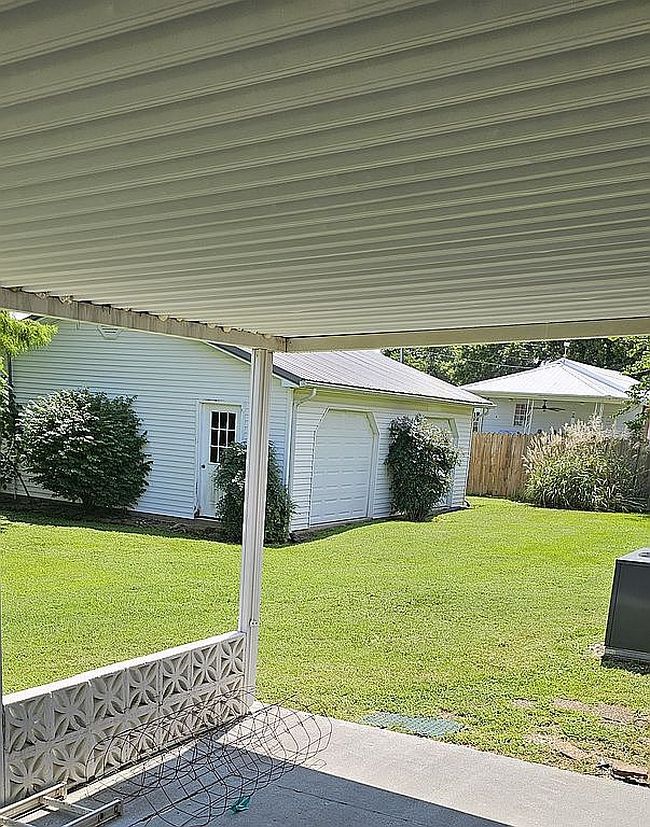 Photo of 19 Russell St, Clay, KY