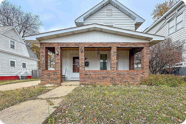 Image of 803 W Armstrong Ave