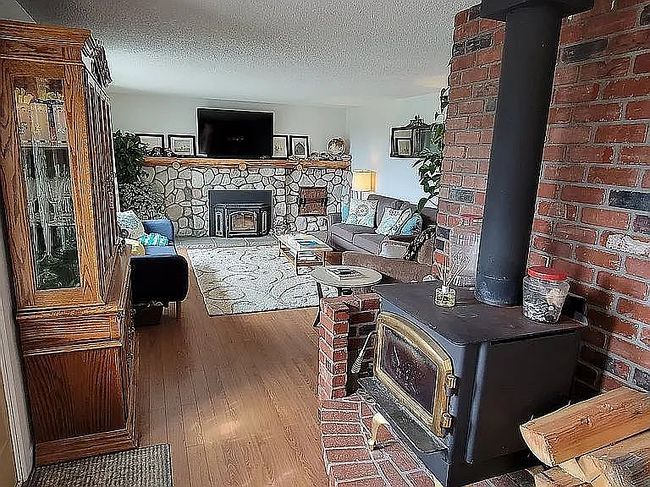 Image of 94287 June St