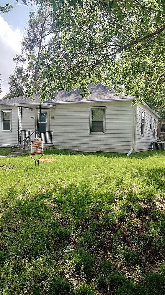 Photo of 727 S 45th St, Lincoln, NE