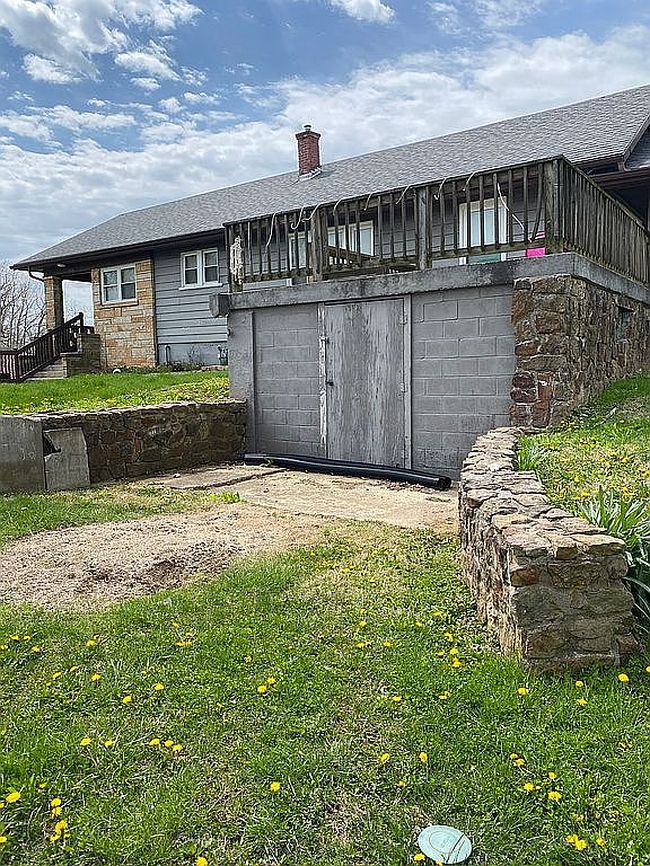 Image of 1616 Old State Road 60 W